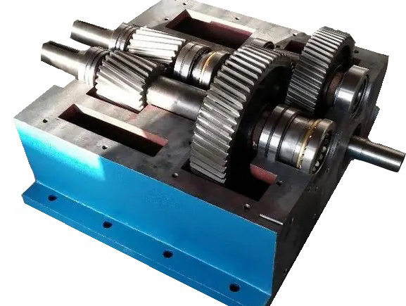 corotating twin screw gearbox.jpg