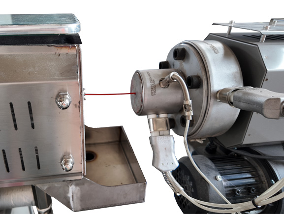 filament die head.jpg filament die head.jpg